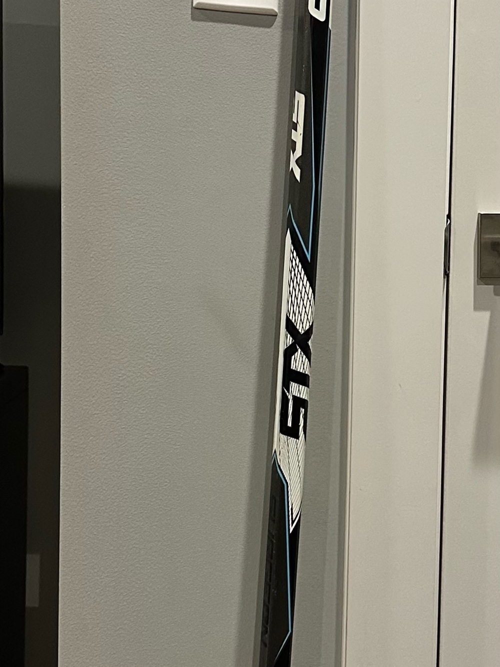 Blue & White hockey Performance Stick